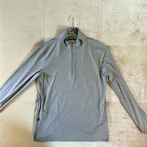 Vuori Half Zip Athletic Pullover